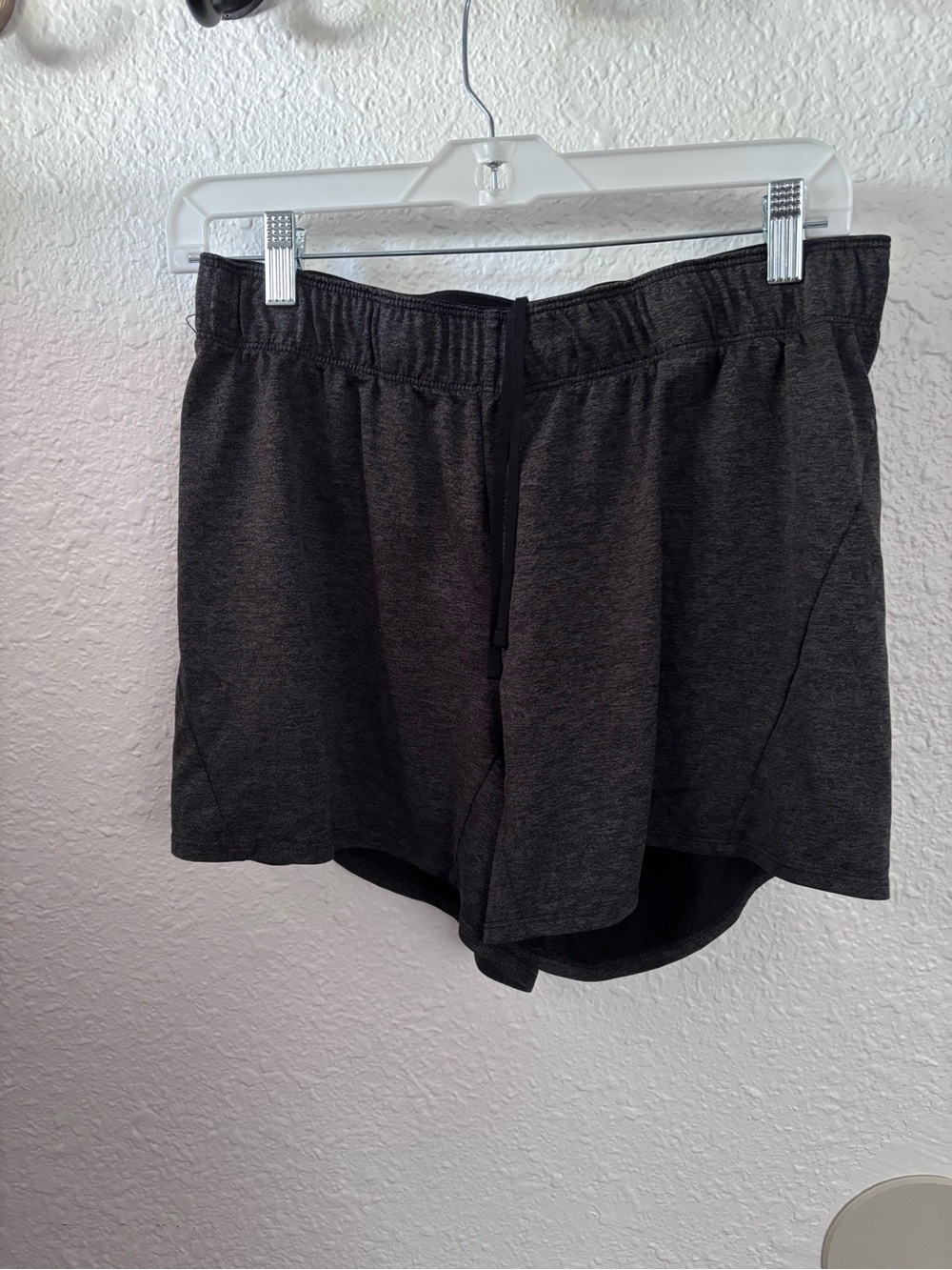 Nike Women’s Dry Attack Training Shorts Heathered Gray M Athletic